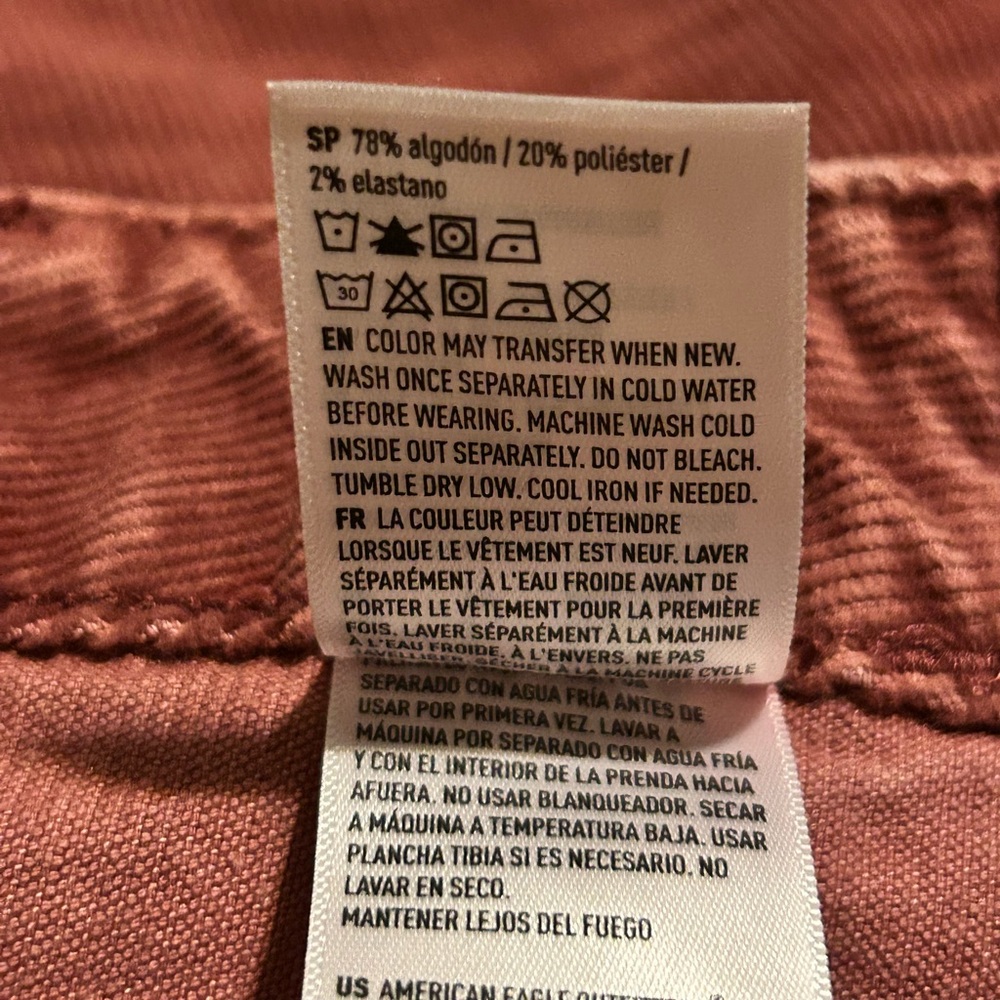 American Eagle Outfitters Red-burgundy seasonal corduroy Skirt size 6 - Picture 11 of 11